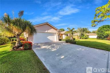 Main picture of 43 W Cypress Rd