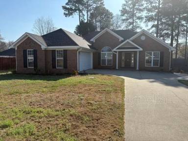 Main picture of 338 Old Walnut Br