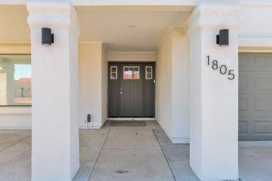 Main picture of 1805 E La Jolla Dr