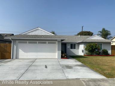 Main picture of 14401 Fairview Ln