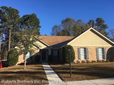 Main picture of 7180 Ashmoor Dr N