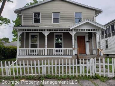 Main picture of 320 W 1st St