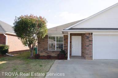 Main picture of 4220 Magnolia St