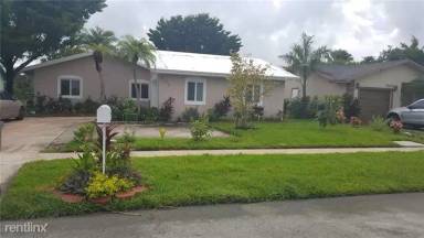 Main picture of 802 SW 75th Way