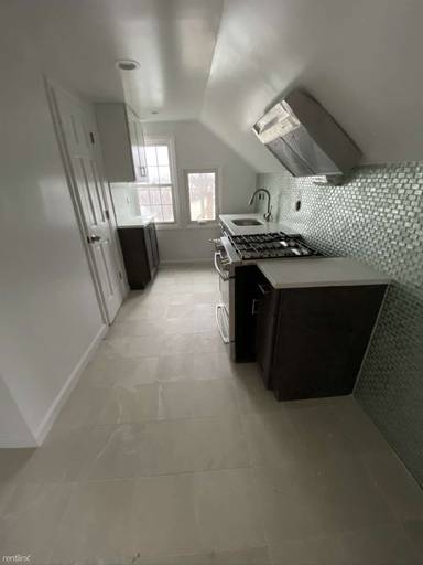 Main picture of 9429 226th St