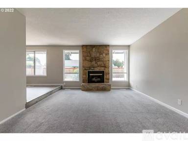 Main picture of 177 NE 37th Ave