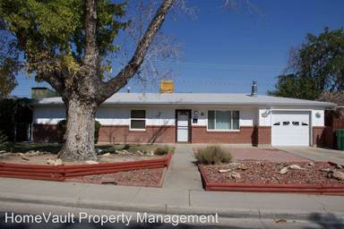 Main picture of 304 W 27th St