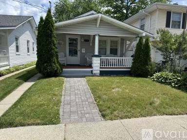 Main picture of 1253 Maplewood Rd