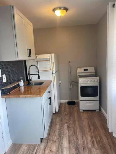 Main picture of 1145 New Britain Ave