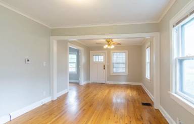 Main picture of 4714 Mercier St