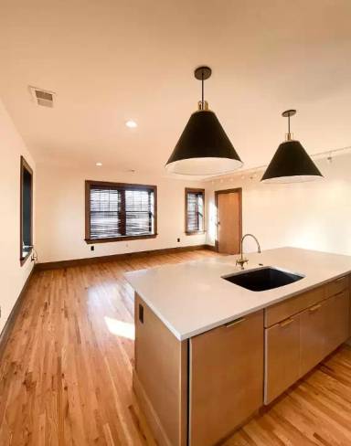 Main picture of 1423 E Cherry St