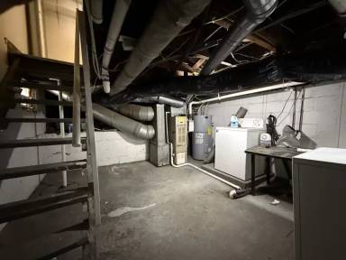 Main picture of 458 E Sycamore St