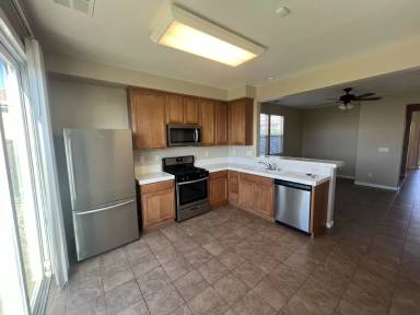 Main picture of 1649 Chateau Dr