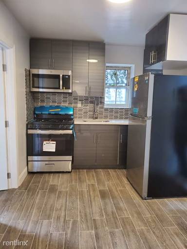 Main picture of 183 Beech St