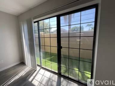 Main picture of 208 S Habana Ave