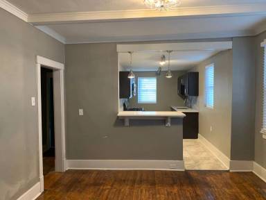 Main picture of 1235 McNeilly Ave