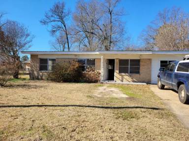 Main picture of 3503 Porter Ave