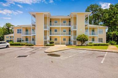Main picture of Pointe of View Condominiums