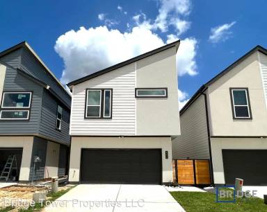 Main picture of 377 N Centro Cir