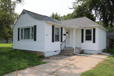 Main picture of 2219 S 12th St