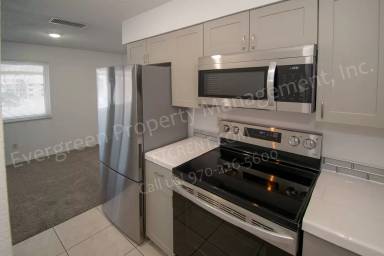 Main picture of Heatheridge Lake Condominiums