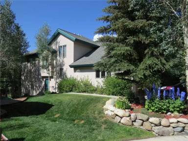 Main picture of 54 Ensign Dr