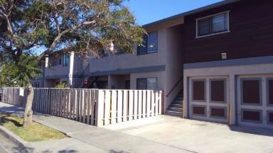 Main picture of 3227 Lincoln Ave