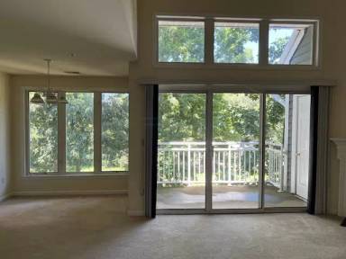 Main picture of 640 Oakland Hills Dr