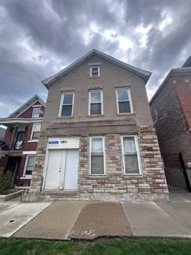 Main picture of 3621 S Paulina St