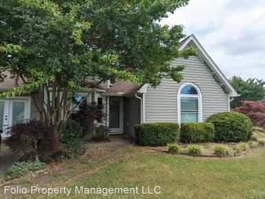 Main picture of 2612 Reabok Cir SW