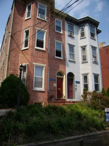 Main picture of 1417 N Harrison St