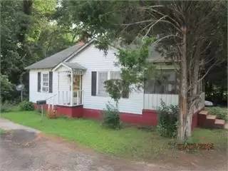 Main picture of 905 N Park St