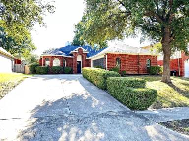 Main picture of 816 Edmonton Dr