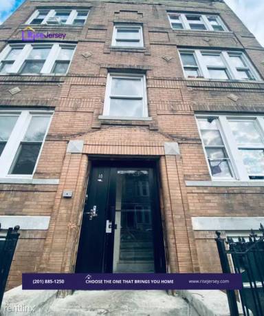 Main picture of 10 Reed St