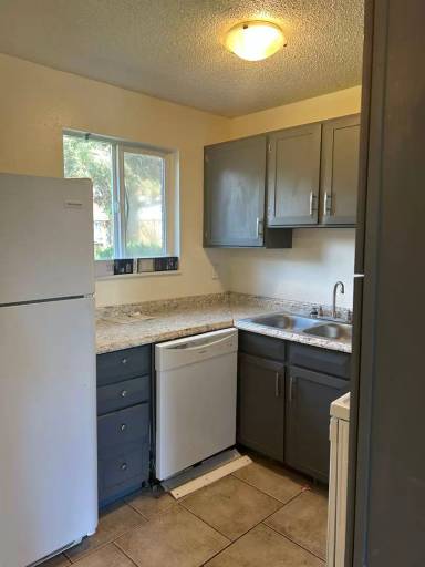 Main picture of 1745 30th St