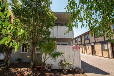 Main picture of 14312 Tiara St