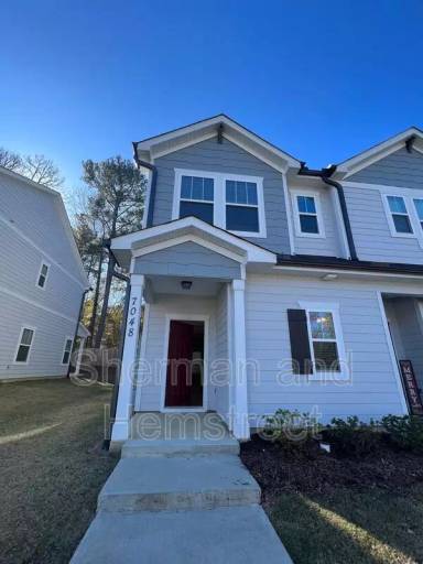 Main picture of 7048 Hummingbird Dr