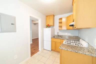 Main picture of 5471 Vicente Way
