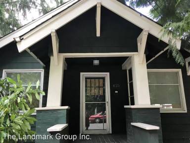 Main picture of 625 32nd Ave E