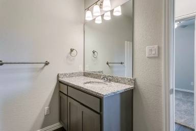 Main picture of 10356 Fort Ewell Trl