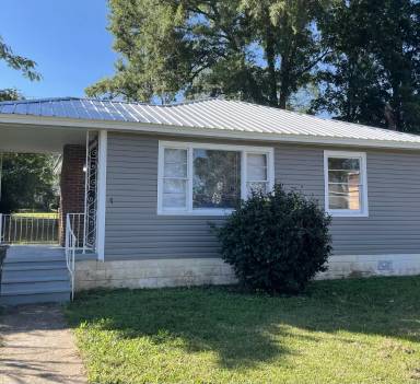 Main picture of 1733 Boise Ave SW