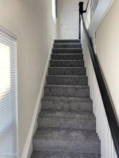 Main picture of 2127 Kent St