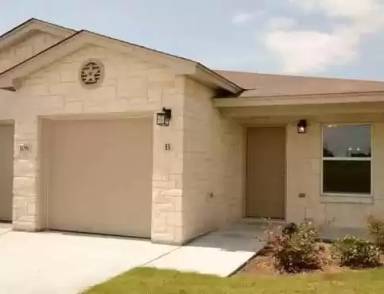 Main picture of 106 Lowes Blvd