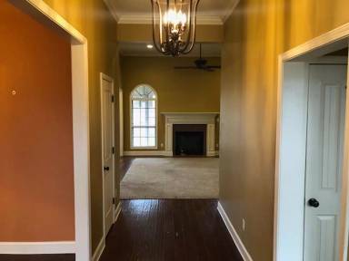 Main picture of 3225 Forest Hill Dr