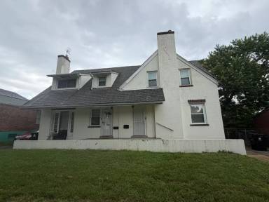 Main picture of 6927 Raymond Ave