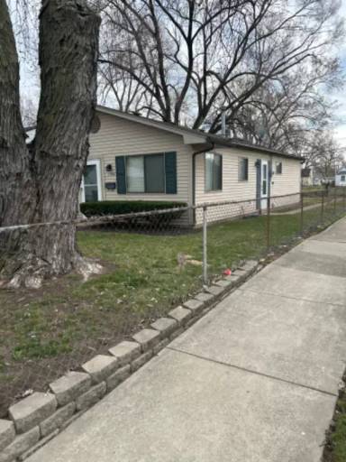 Main picture of 12386 Vernon Ave
