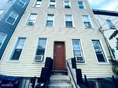 Main picture of 334 Whiton St