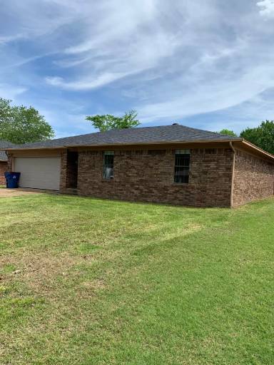Main picture of 8529 Harvard Dr