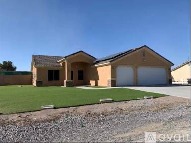 Main picture of 360 S Blagg Rd