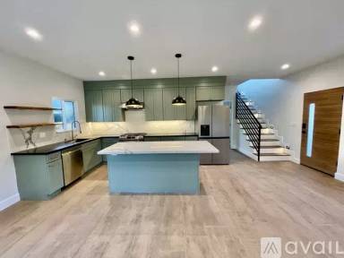 Main picture of 9618 Yolanda Ave